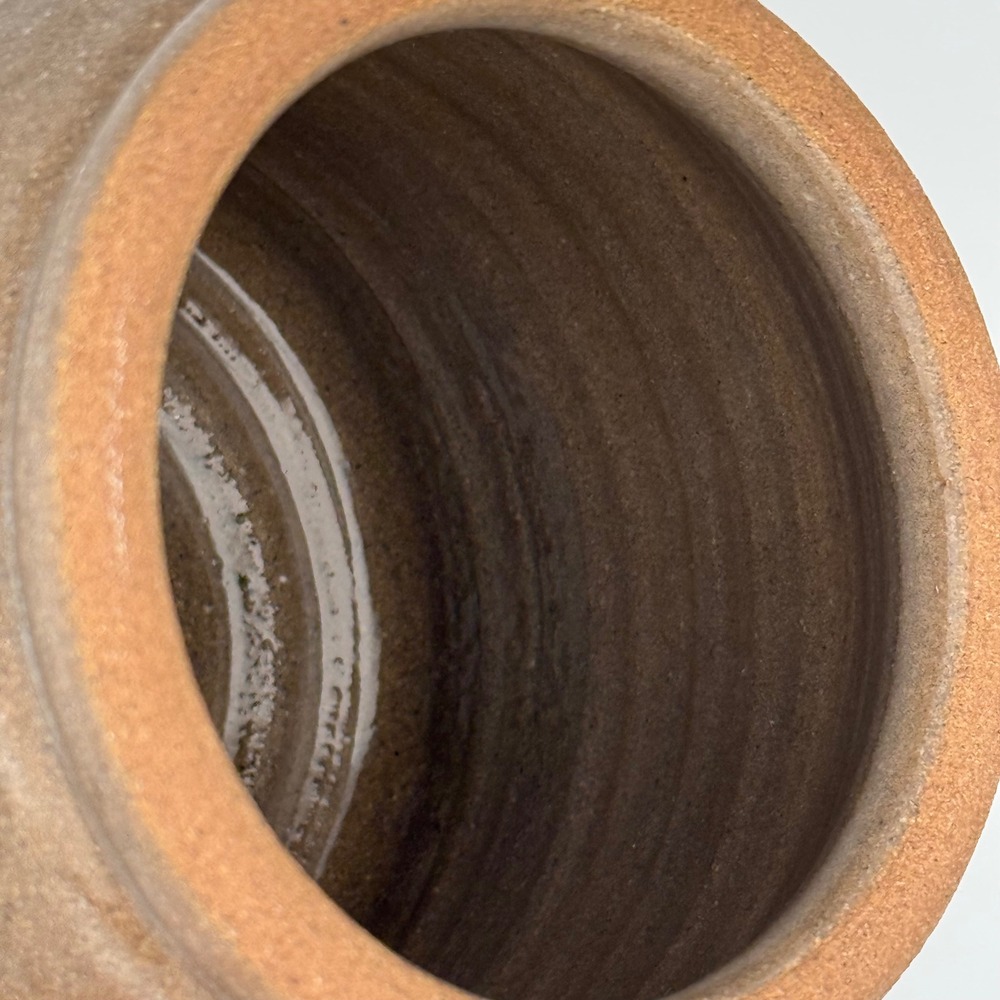 Farmhouse Pottery x Vivi et Margot Laurel Wreath Stoneware Mug Brown Handcrafted - Picture 7 of 9